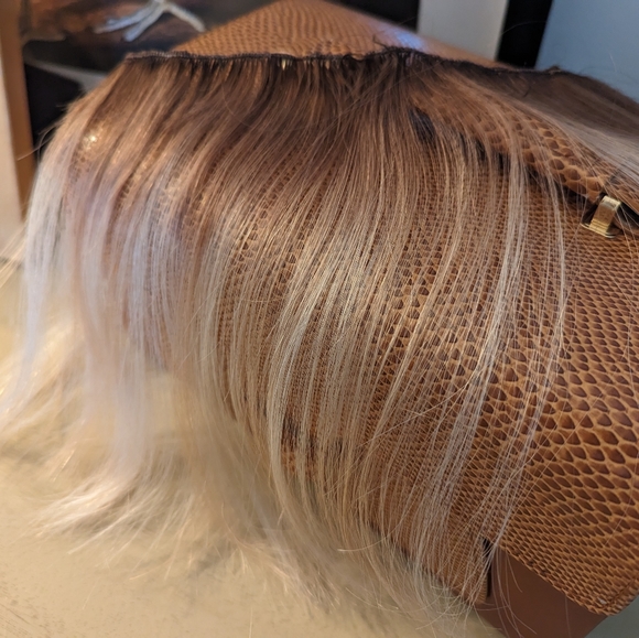 Hair extensions - Picture 6 of 13